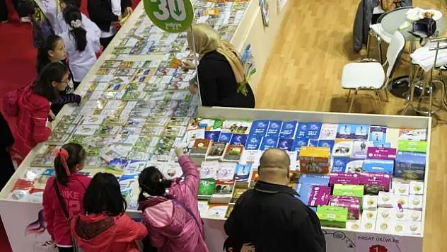 Korsan Kitap Almayın, Fuara Uğrayın