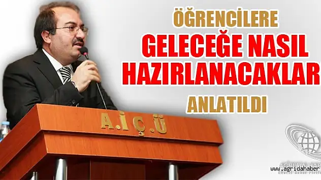 Kariyer Günleri Etkinliğinde Öğrencilere Geleceğe Nasıl   Hazırlanacakları Anlatıldı