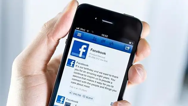 Bu Uygulama Saklı Facebook Fotoğraflarını Buluyor!