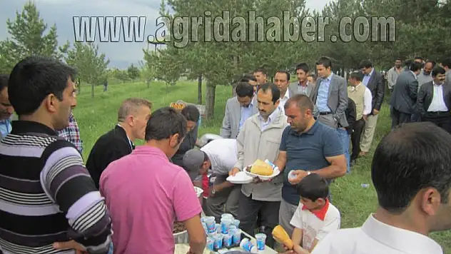 EĞİTİM-BİR-SEN AĞRI ŞUBESİ ÜYELERİ PİKNİKTE BULUŞTU.