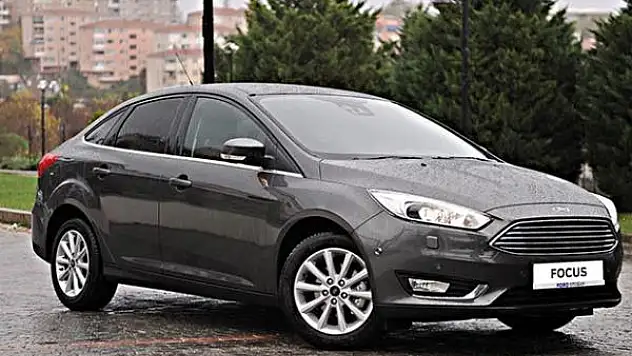 2015'e yeni bir Ford ile girmek için kampanyalar