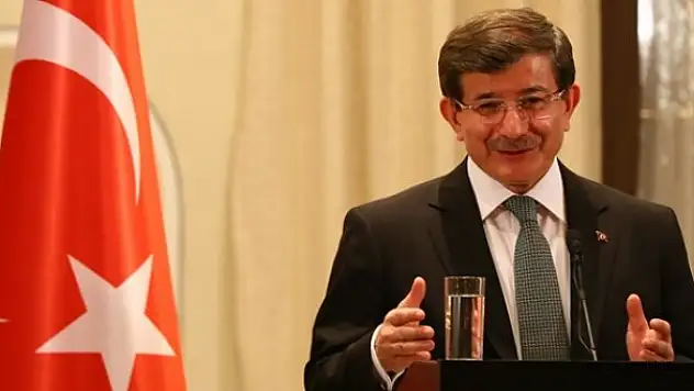 Başbakan Davutoğlu: Sarsılacak bir şey değil