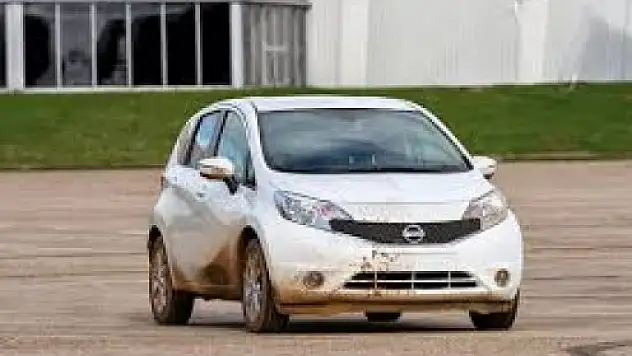 Nissan Kendini Temizleyen Otomobil