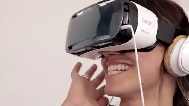 Samsung'tan Korkutucu ve Eğlenceli Bir Gear VR Videosu