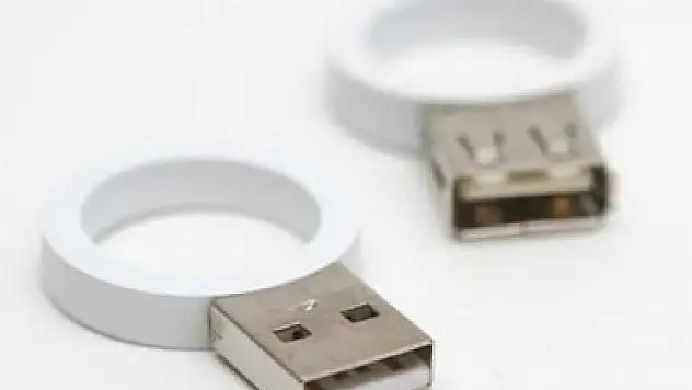 İlginç Tasarımlara Sahip USB Bellekler