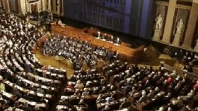Tartışmalı 'İslam Yasa Tasarısı' Meclisten Geçti!