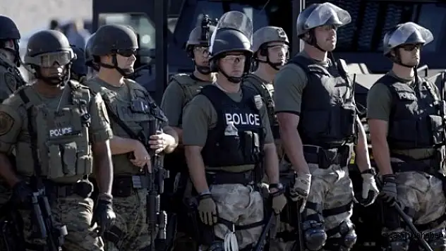 ABD Adalet Bakanı: Gerekirse polis teşkilatını dağıtırız