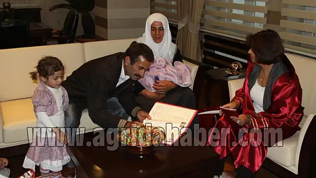 8 Çocuktan Sonra Resmi Nikâhları Kıyıldı