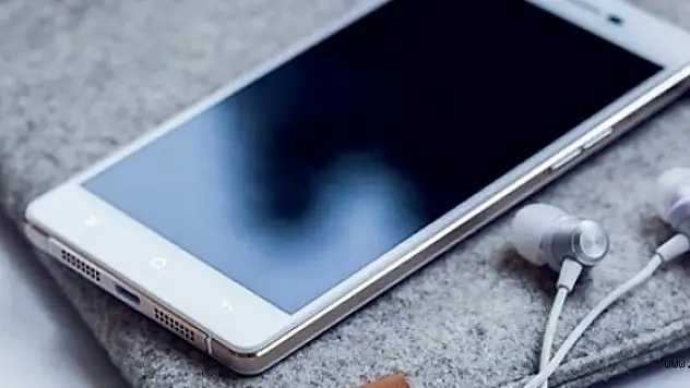 Oppo, R1x Modelini Dünya Genelinde Satışa Sunacak