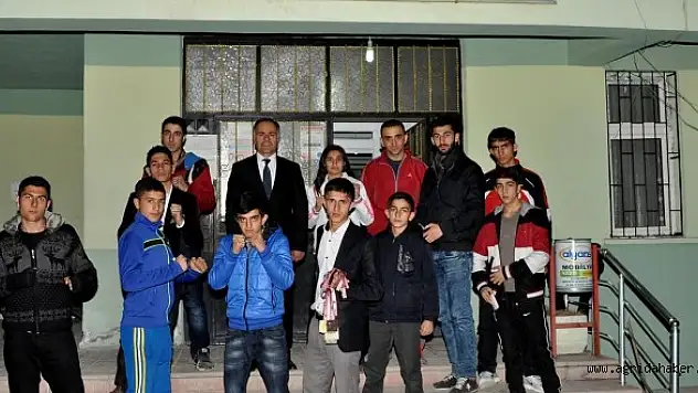 Muay Thai sporcuları şampiyonaya hazırlanıyor