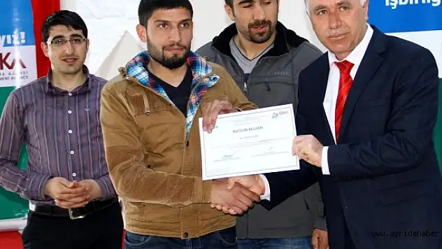 'Uygulamalı girişimcilik eğitimi' sertifika töreni
