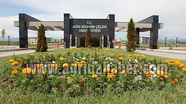 İÇ ÜNİVERSİTESİ SENATOSUNDAN TERÖR SALDIRILARINA KINAMA