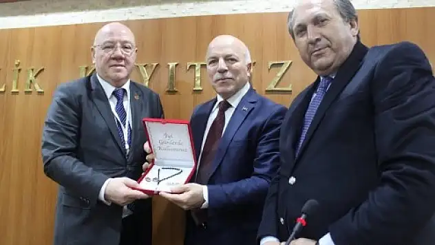 Gazeteciler Konfederasyonu yönetimi Erzurum'da