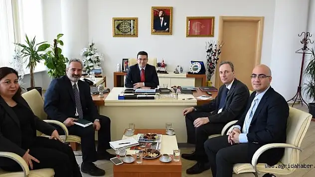 Dünya Bankası heyetinden Büyükşehir Belediyesine ziyaret