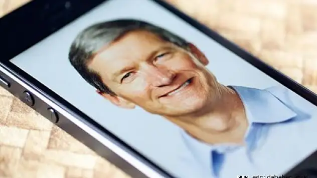 Apple CEO'su Tim Cook karaciğerini teklif etti