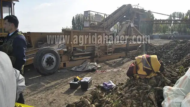 PANCAR TOPLAMA MAKİNESİNE YAKLAŞAN ÇOCUK HAYATINI KAYBETTİ