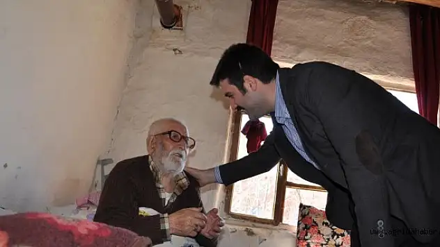 Arguvan Kaymakamı Yosunkaya, yaşlı çifte sahip çıktı