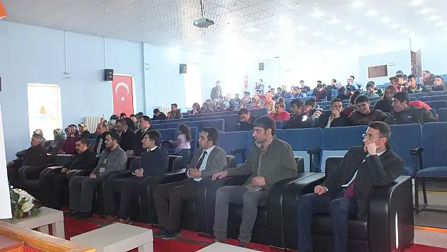 Ağrı'da 'Erdemli Toplum' konferansı