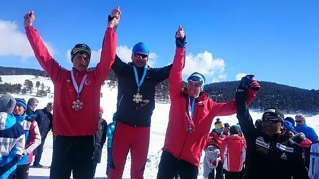 Ağrılı kayakçılar Türkiye şampiyonu oldu
