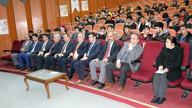 Ağrı'da 'Dijital Öğrenme ve Öğrenme Fırsatlarına Erişim' semineri