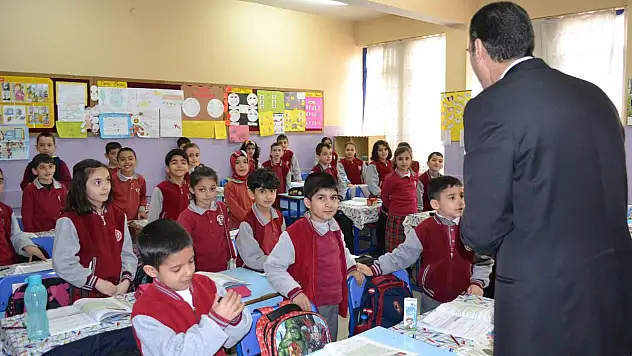 Muş'ta, veliler arası kitap okuma yarışması