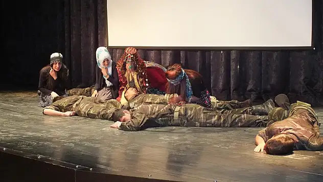 Muş'un Malazgirt ilçesinde 18 Mart Çanakkale Zaferi ve Şehitler Günü