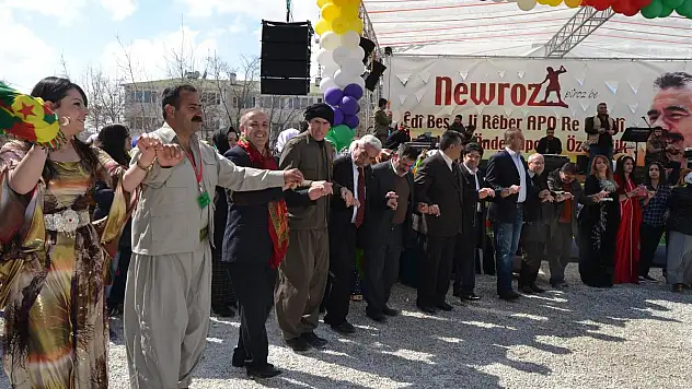 Gürpınar'da nevruz kutlaması