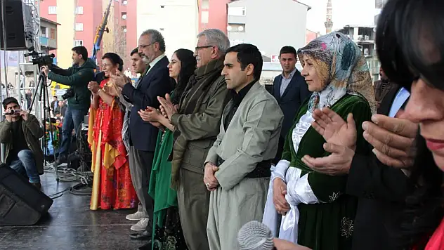 AĞRI'DA NEVRUZ KUTLAMALARI