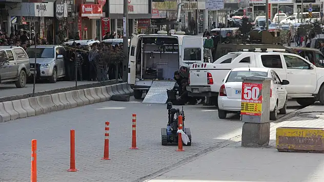 Hakkari'de şüpheli poşet paniği