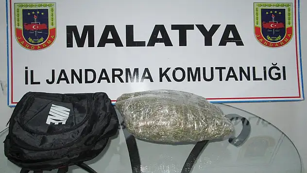 Darende'de 3 kilogram esrar ele geçirildi