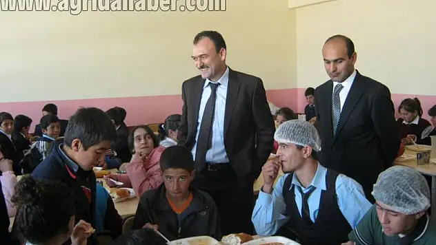 AĞRI MİLLİ EĞİTİM MÜDÜRÜ YILMAZDAN HAMUR İLÇESİNE ZİYARET