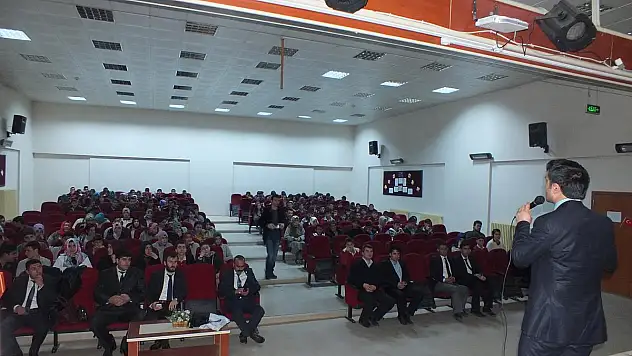 Pasinler'de madde bağımlılığı semineri