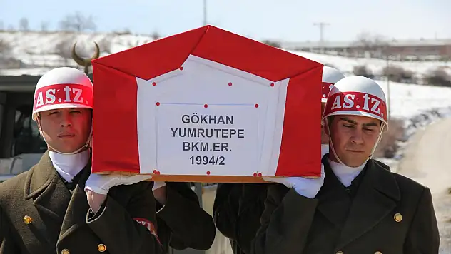 Rahatsızlığı nedeniyle tedavi gören asker, hastanede öldü