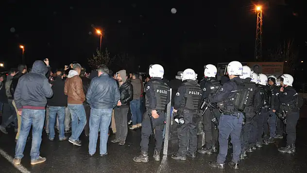 MŞÜ öğrencilerinden ulaşım eylemi