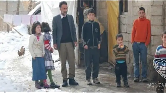 AİLESİNE BAKABİLMEK İÇİN OKULDAN AYRILDI
