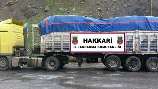 Hakkari'de 11 ton kaçak çay ele geçirildi
