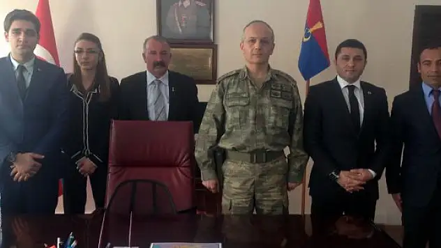 Kars Ülkü Ocakları'ndan kolluk kuvvetlerine ziyaret