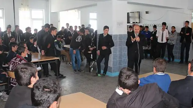 Bitlis Milli Eğitim Müdürü Korkmaz'ın okul ziyaretleri