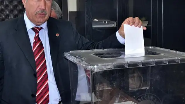 Hizan Muhtarlar Derneği'nde başkanlık seçimi