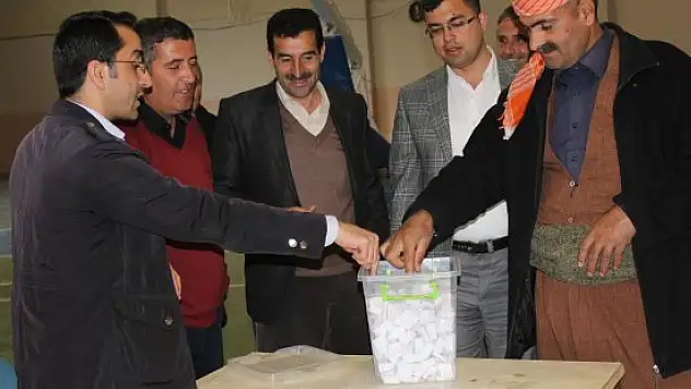 Şemdinli'de 100 kişilik işe bin başvuru