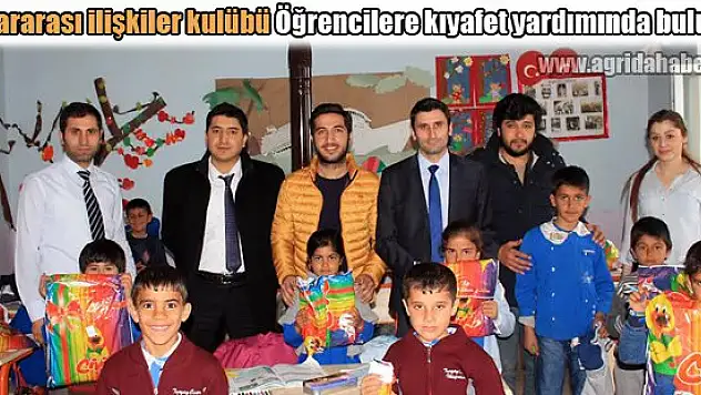 Öğrencilere kıyafet yardımında bulunuldu