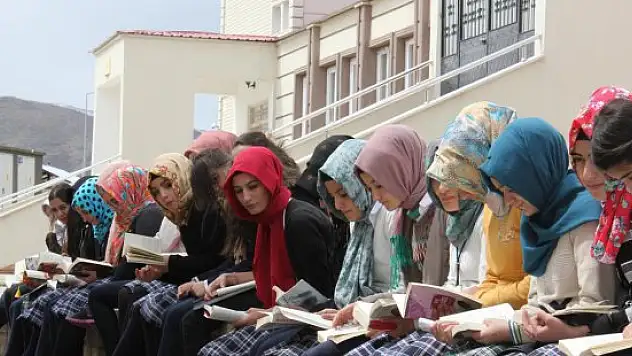 Bingöl'de 'Kitap Okuma Şenliği'