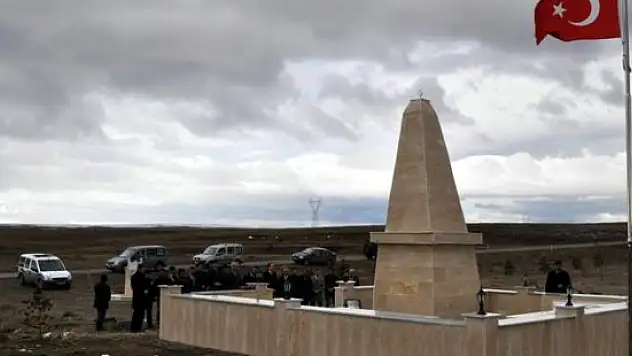 Kars'ta, 'Ermeni Tehciri-100. Yılında Gerçekler' paneli