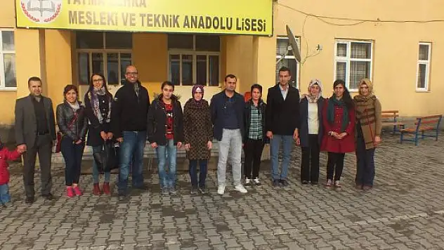Malazgirtli öğrenciler, staj için yurt dışına gitti