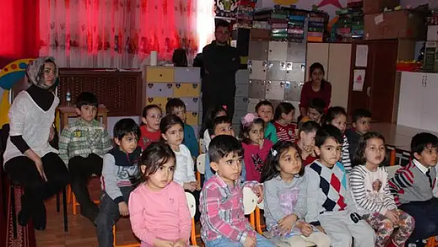 Hakkari'de çocuklara 'Tarım Çocuk' semineri