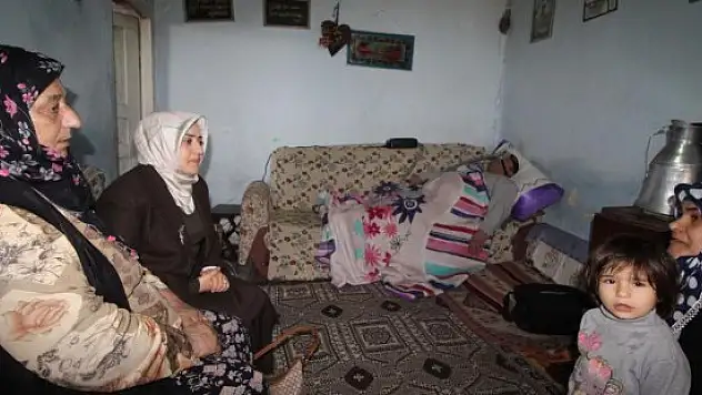 Ağrı Valisi Işın'ın Eşinden Hasta Ziyareti