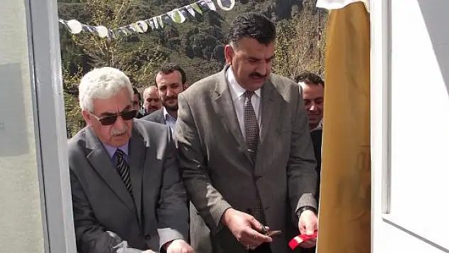Keban'da öğrenciler yararına kermes açıldı