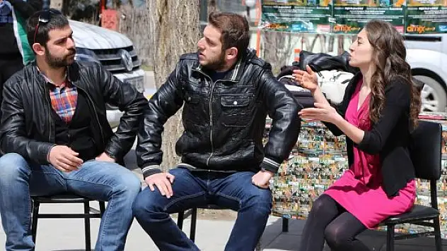 'Dedikodu'nun zararlarını tiyatroyla anlattılar