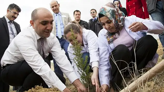 Darende'de 'Beyaz Melekler' hatıra ormanı oluşturuldu