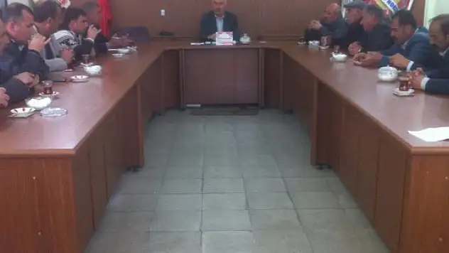 Başkan Özkan, meclis üyeleri ve muhtarlarla buluştu